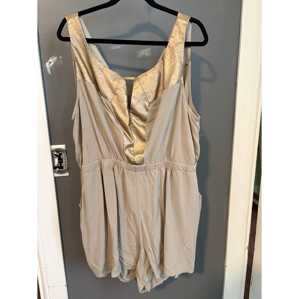 Hot topic size 20 gold and tan Wonder Woman romper